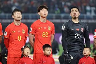 媒体人：中国国脚一年最多40来场比赛，与欧洲国脚有20多场差距